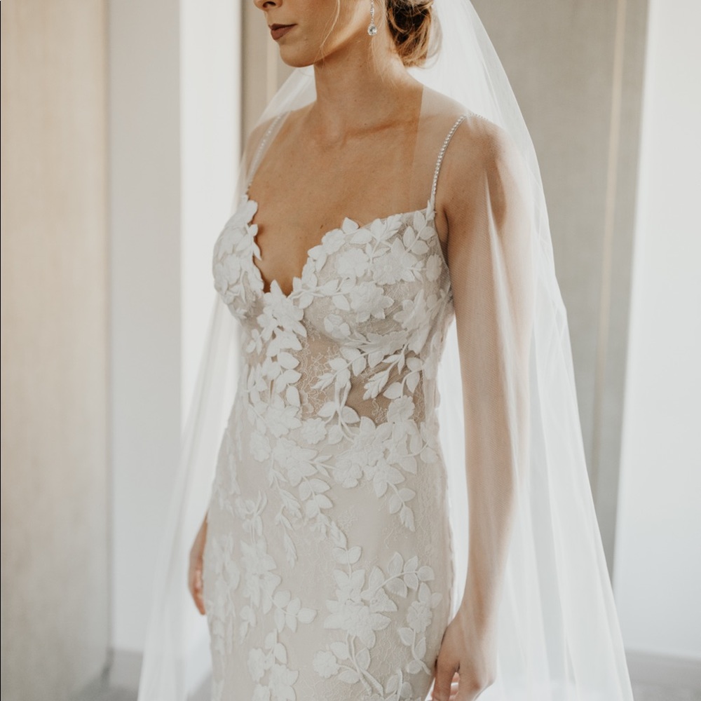 Enzoani Lesley wedding dress